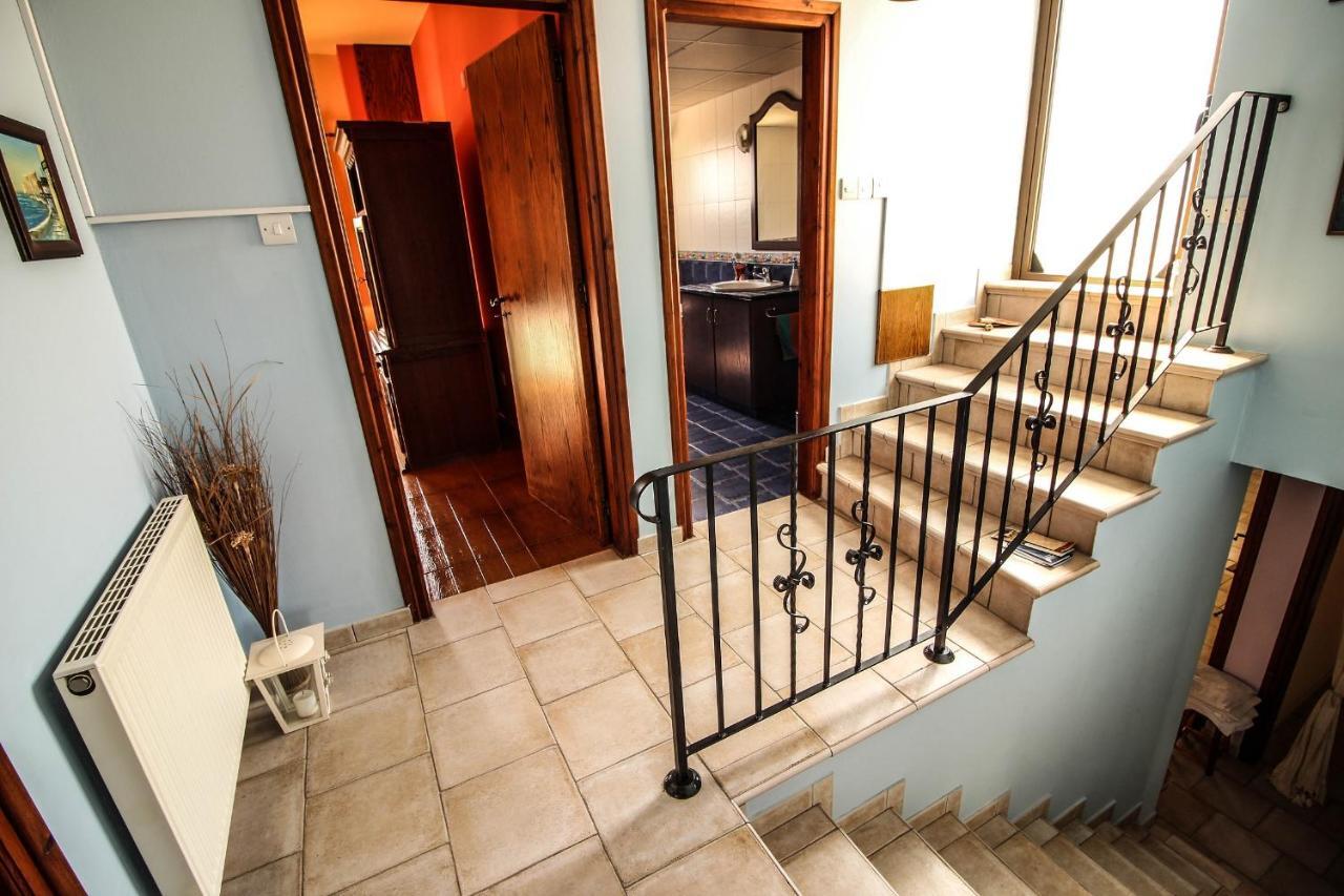 Villa Rustic House Xylophaghou Exterior foto
